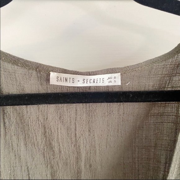 Saints + Secrets Dara Button Down Mini Dress Green Khaki V-Neck Tie Size Small - Picture 6 of 9
